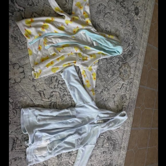 0-9 months bath robe - Picture 1 of 3